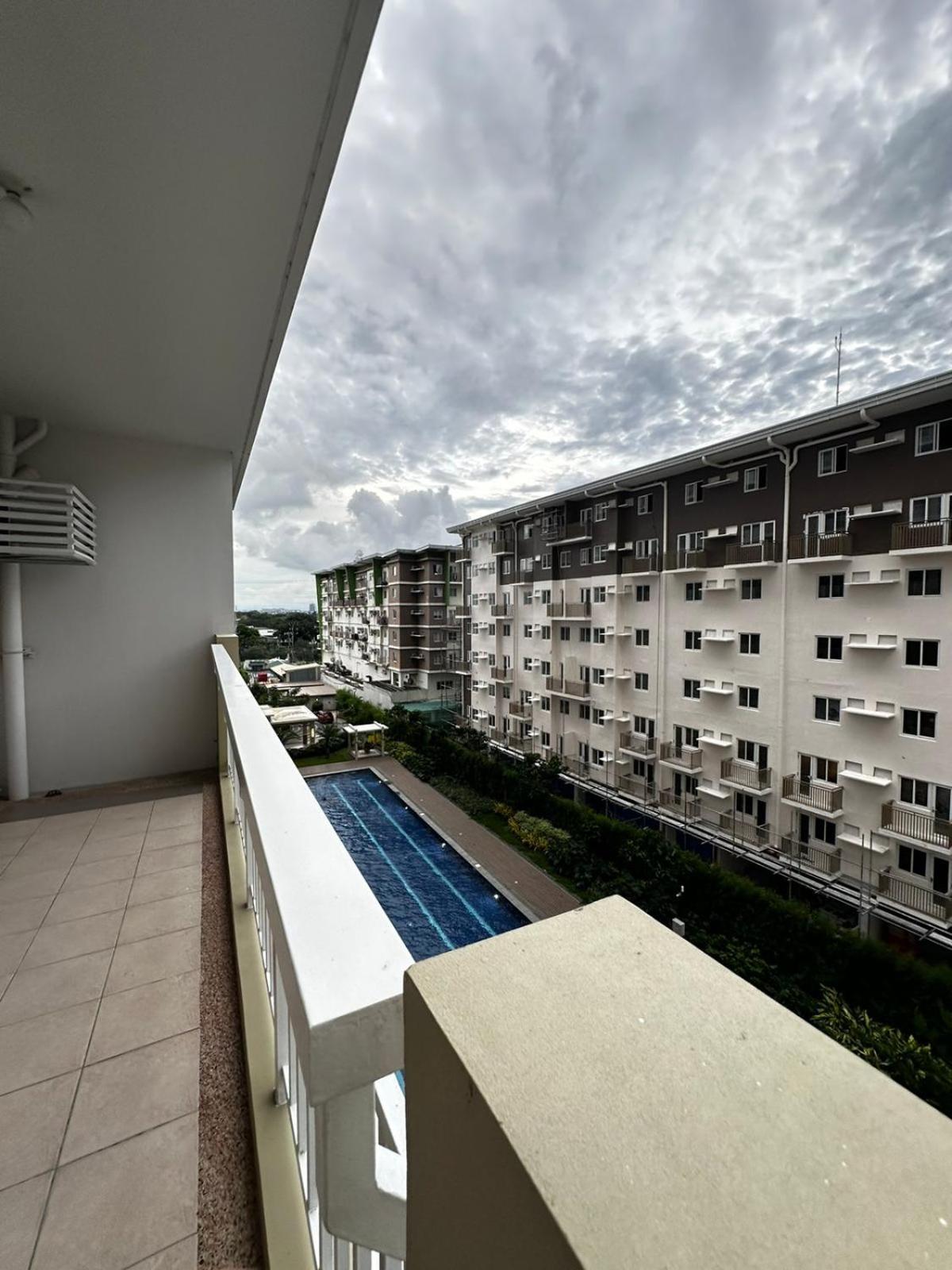 2 Bedroom Condo Unit Near Sm Bf & Naia At The Atherton By Dmci With 2 Balcony Paranaque City Dış mekan fotoğraf