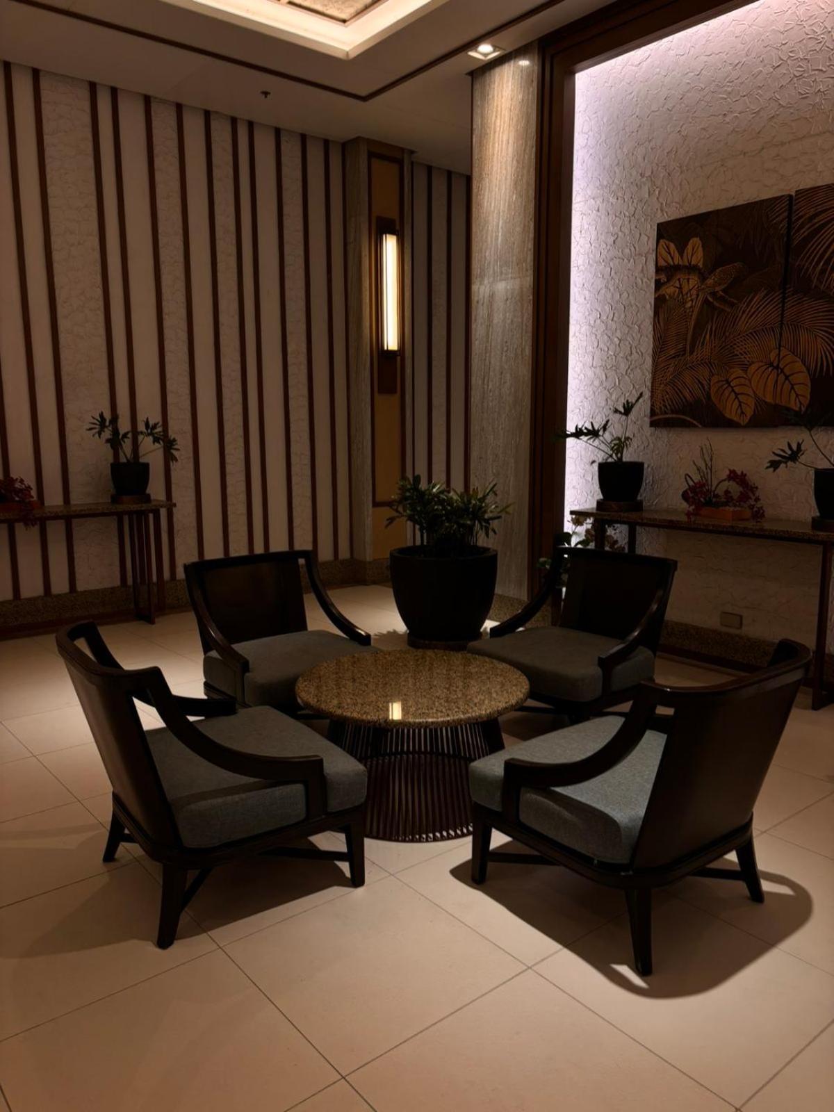 2 Bedroom Condo Unit Near Sm Bf & Naia At The Atherton By Dmci With 2 Balcony Paranaque City Dış mekan fotoğraf