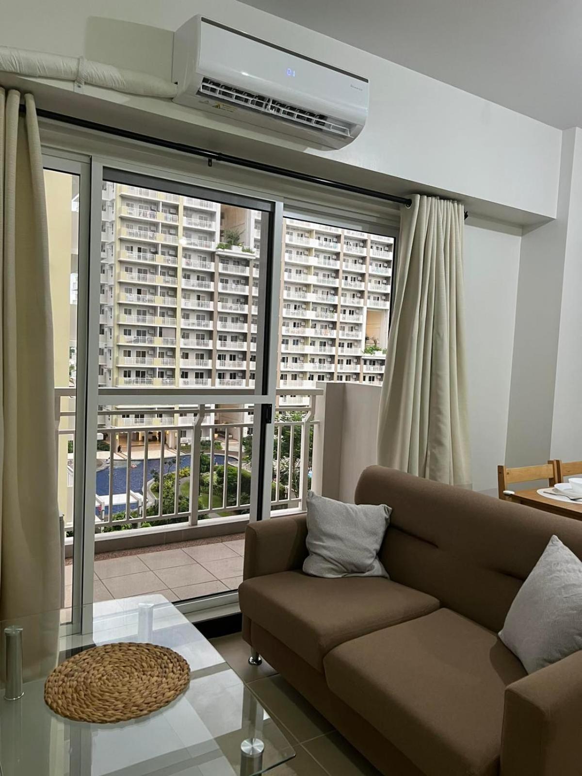 2 Bedroom Condo Unit Near Sm Bf & Naia At The Atherton By Dmci With 2 Balcony Paranaque City Dış mekan fotoğraf