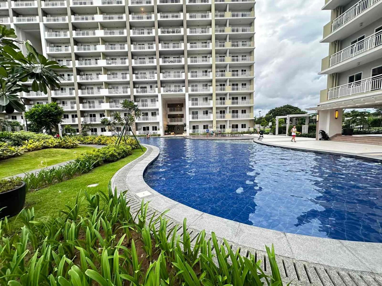 2 Bedroom Condo Unit Near Sm Bf & Naia At The Atherton By Dmci With 2 Balcony Paranaque City Dış mekan fotoğraf