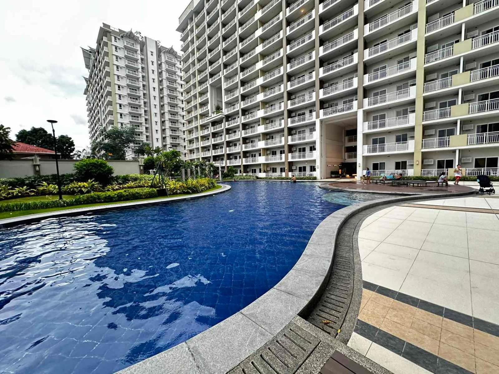 2 Bedroom Condo Unit Near Sm Bf & Naia At The Atherton By Dmci With 2 Balcony Paranaque City Dış mekan fotoğraf