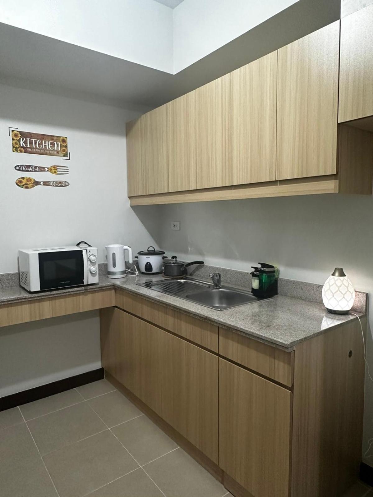 2 Bedroom Condo Unit Near Sm Bf & Naia At The Atherton By Dmci With 2 Balcony Paranaque City Dış mekan fotoğraf